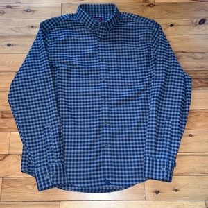 UNTUCKit navy and gray checkered button down flannel. Size large.